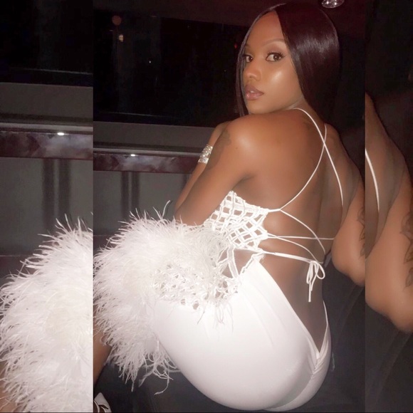 Meet your Posher, Sashell - Picture 3 of 3